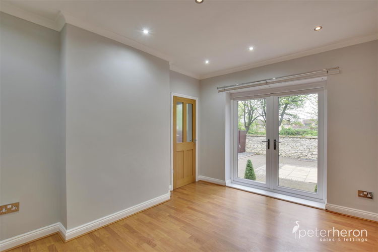 Dining Room - Picture 4 of 17