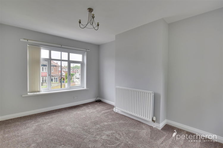 Bedroom 1 - Picture 7 of 17