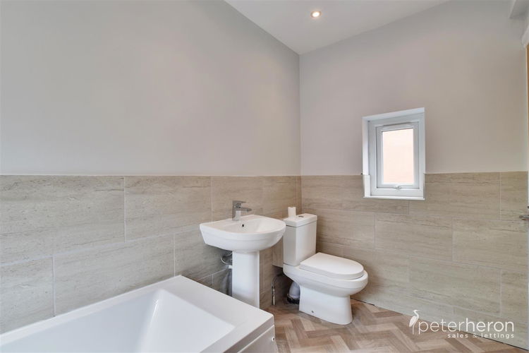 Bathroom - Picture 12 of 17