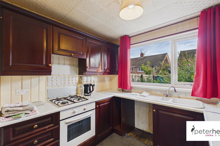 Kitchen - Picture 7 of 20