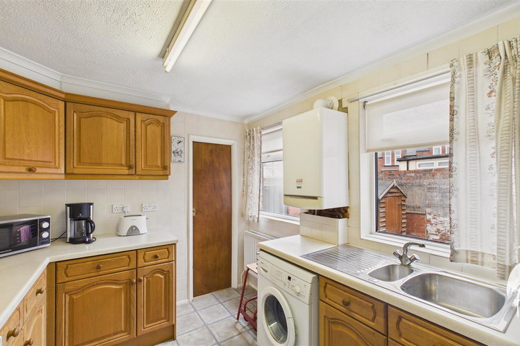 Kitchen - Picture 13 of 22