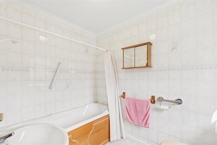 Bathroom - Picture 14 of 22