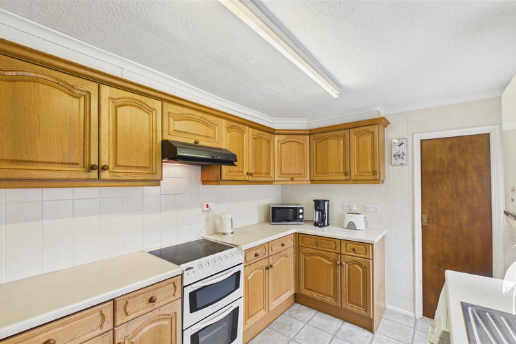 Kitchen - Picture 10 of 22