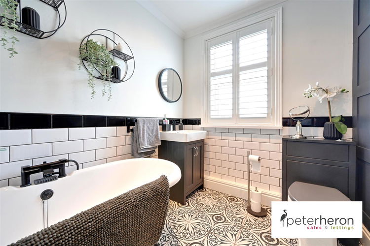 Bathroom - Picture 17 of 19