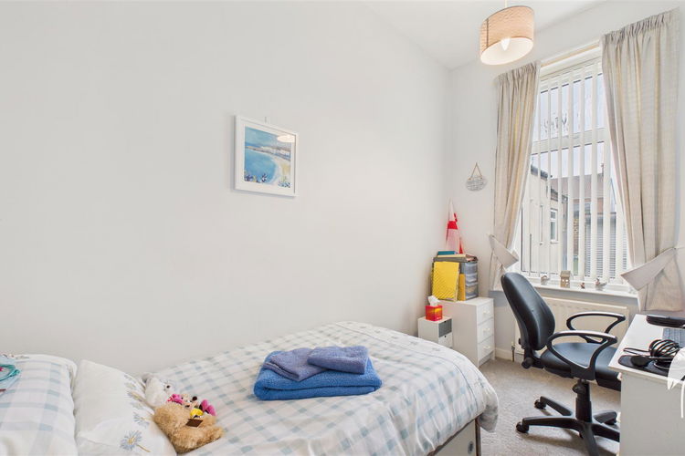 Bedroom 2 - Picture 9 of 13