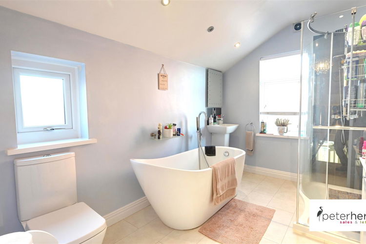 Bathroom - Picture 12 of 16