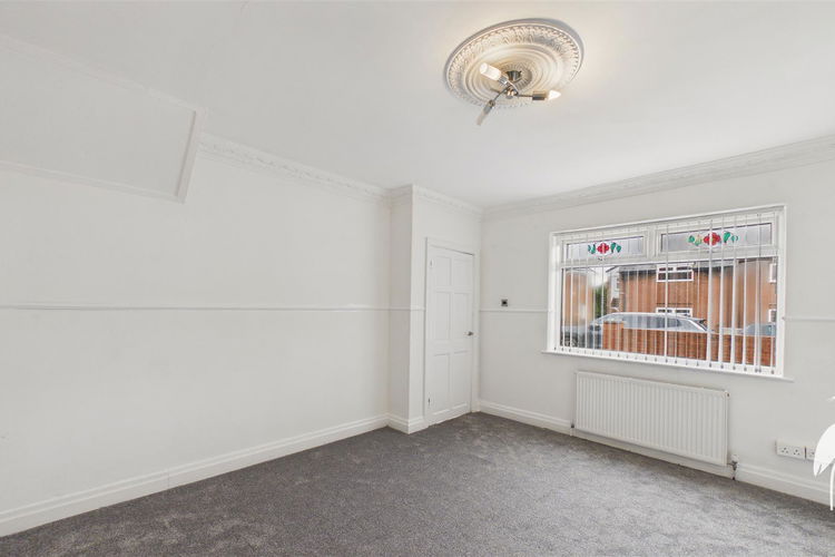 Bedroom 1 - Picture 8 of 16