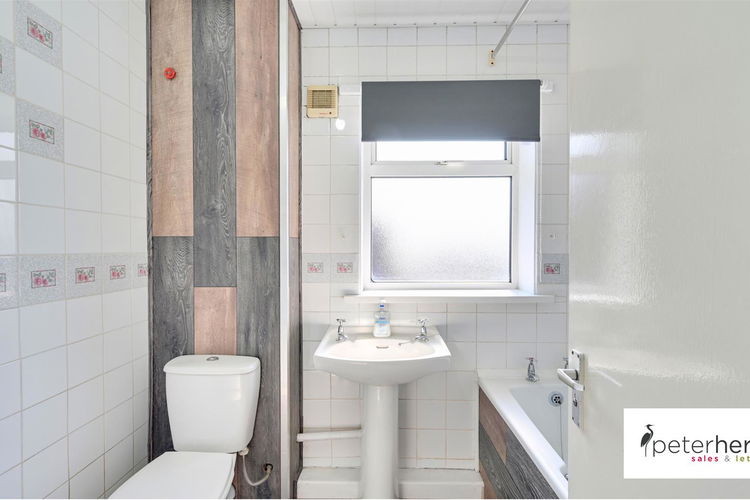 Bathroom - Picture 13 of 19
