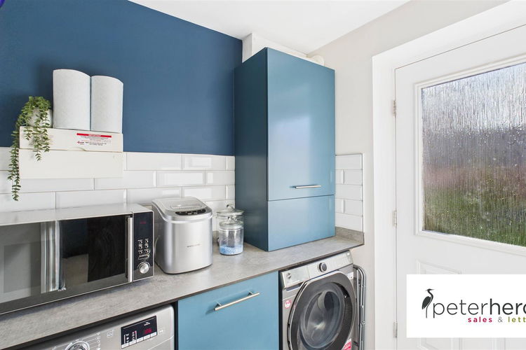 Utility - Picture 14 of 37