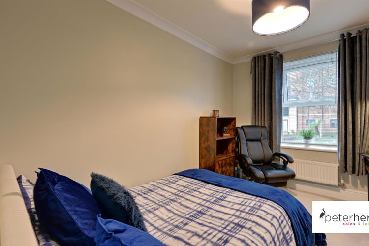 Bedroom 2 - Picture 11 of 14