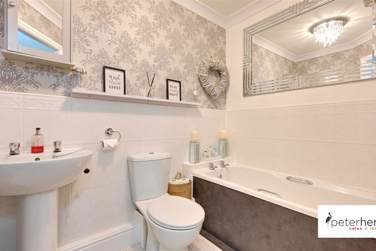 Bathroom - Picture 12 of 14