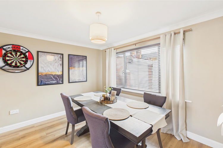 Dining Room - Picture 4 of 19