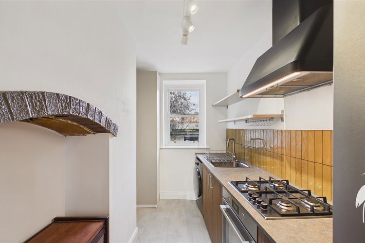 Kitchen - Picture 5 of 13