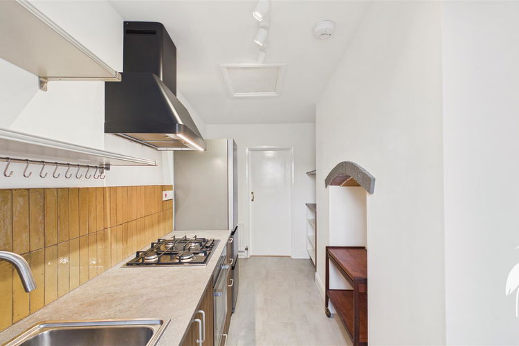 Kitchen - Picture 6 of 13