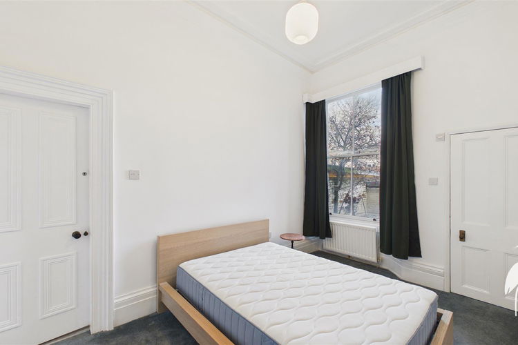 Bedroom - Picture 9 of 13