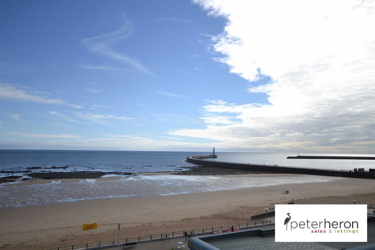 Sea Views - Picture 2 of 25