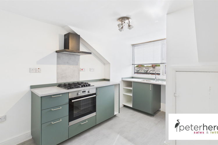 Kitchen - Picture 6 of 13