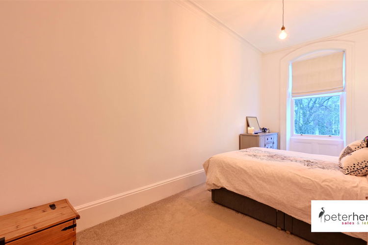 Bedroom 1 - Picture 9 of 19