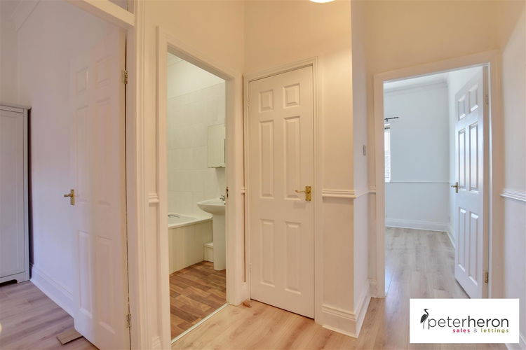 Entrance Hall - Picture 9 of 12