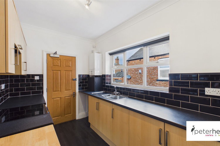 Kitchen - Picture 6 of 19