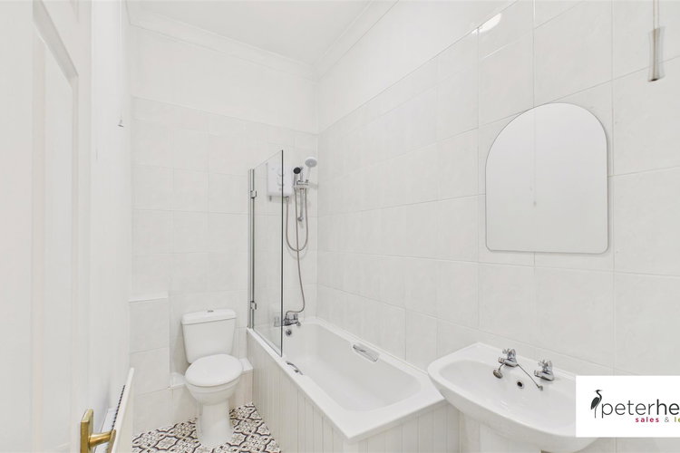 Bathroom - Picture 14 of 19