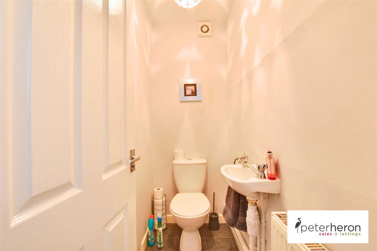 Ground Floor WC - Picture 13 of 27