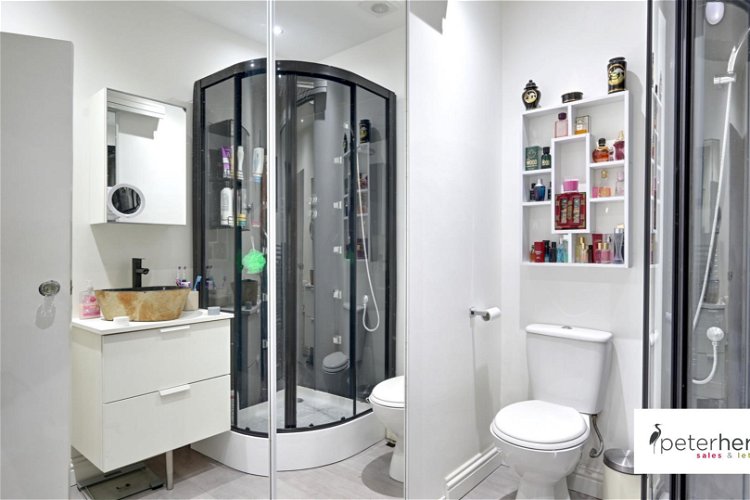 En-Suite Shower Room - Picture 20 of 45