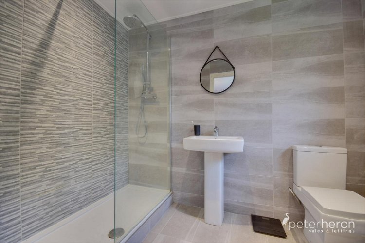 En-Suite Shower Room - Picture 18 of 26