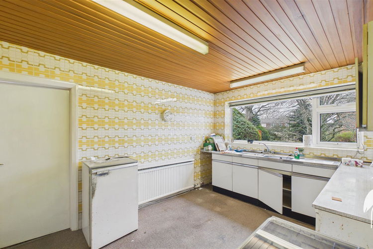 Kitchen - Picture 12 of 28