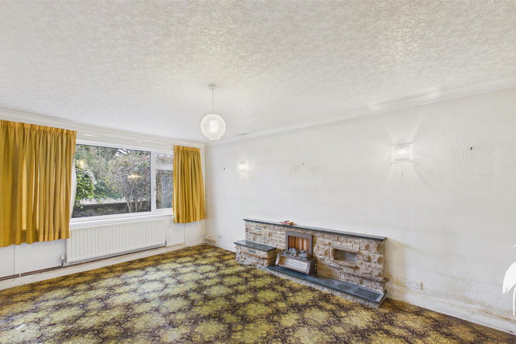 Lounge - Picture 4 of 28