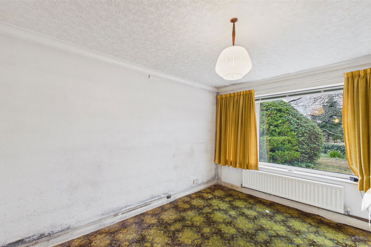 Dining Room - Picture 8 of 28