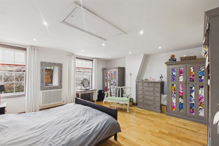 Bedroom 1 - Picture 14 of 25