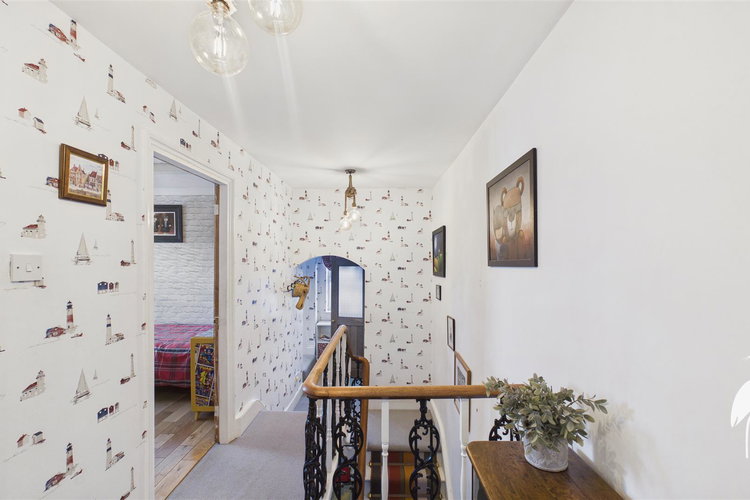 First Floor Landing - Picture 18 of 25