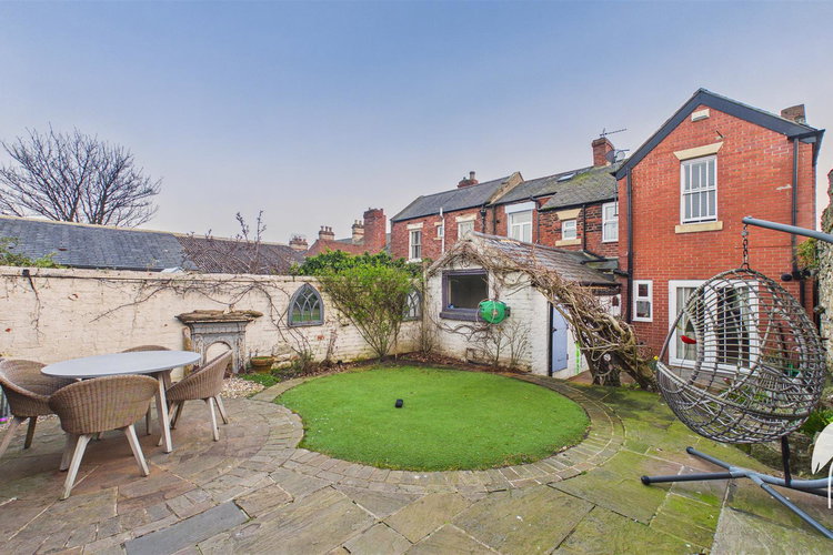 Outside - Picture 22 of 25