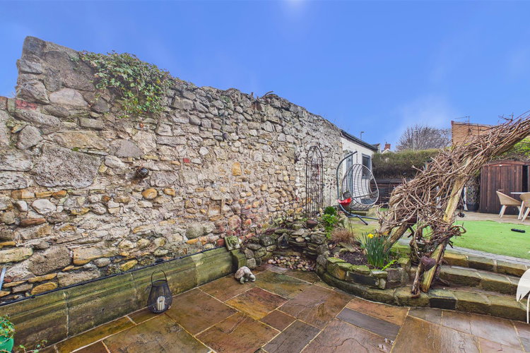 Outside - Picture 23 of 25