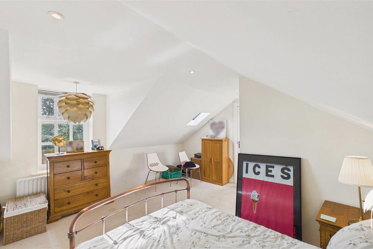 Bedroom 1 - Picture 15 of 28