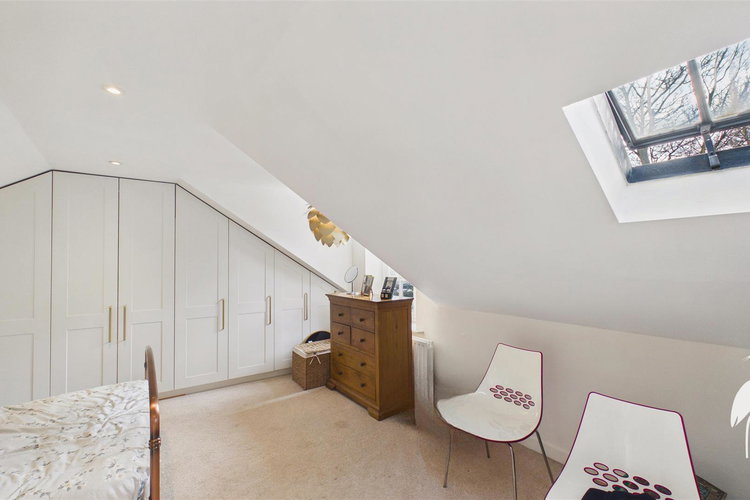 Bedroom 1 - Picture 17 of 28