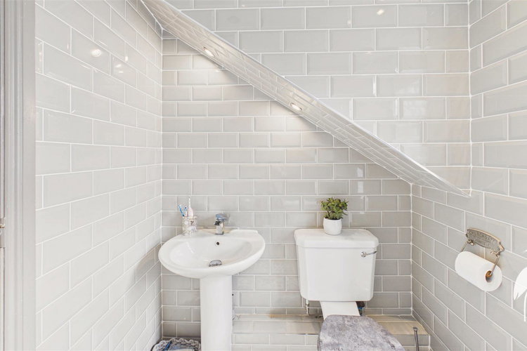 Bathroom - Picture 22 of 28