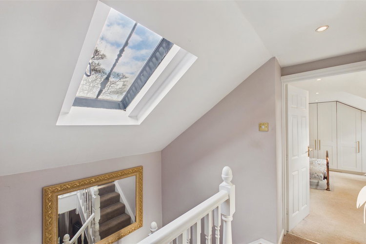 First Floor Landing - Picture 23 of 28