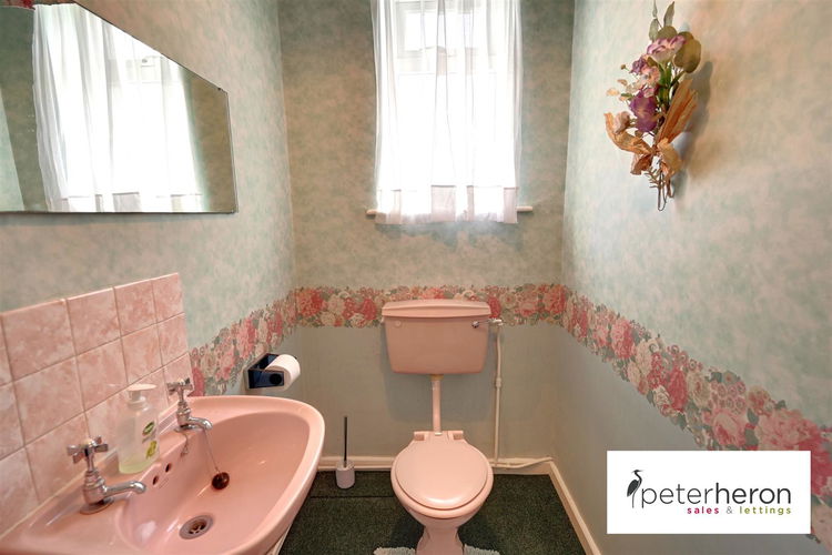 Ground Floor WC - Picture 14 of 41