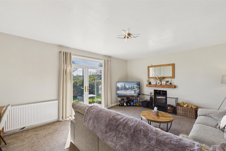 Lounge - Picture 3 of 42