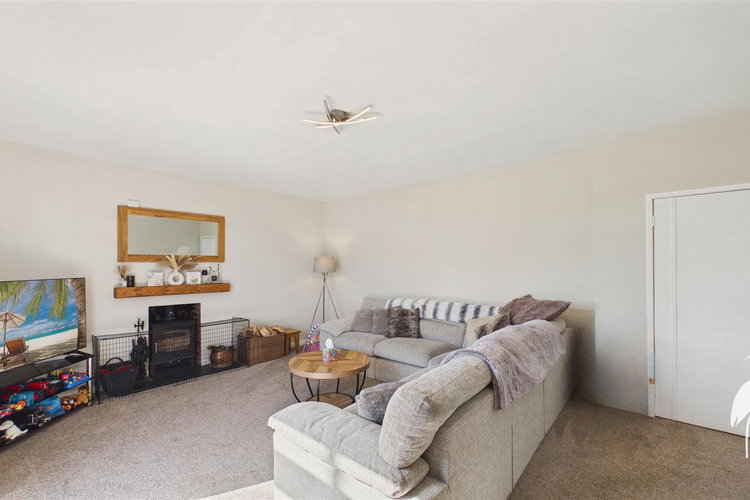 Lounge - Picture 5 of 42