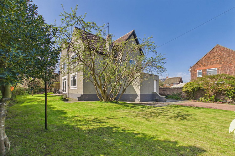 Outside - Picture 32 of 42