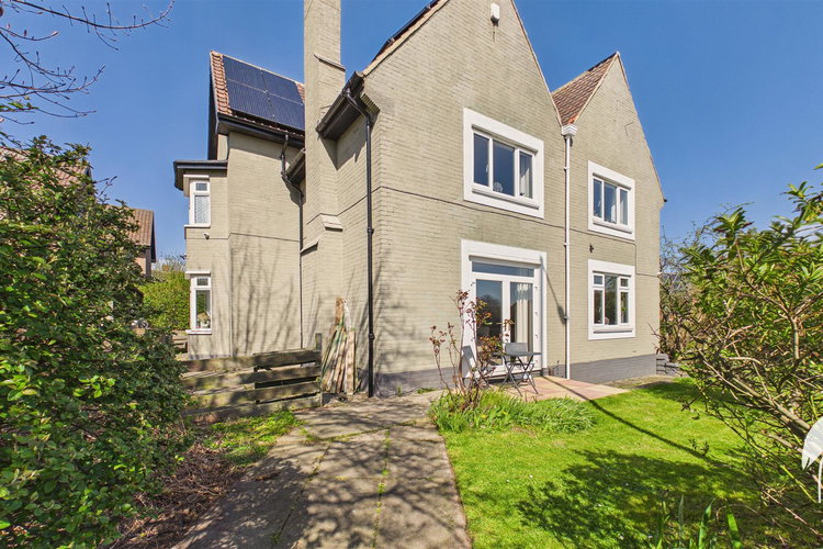 Outside - Picture 36 of 42