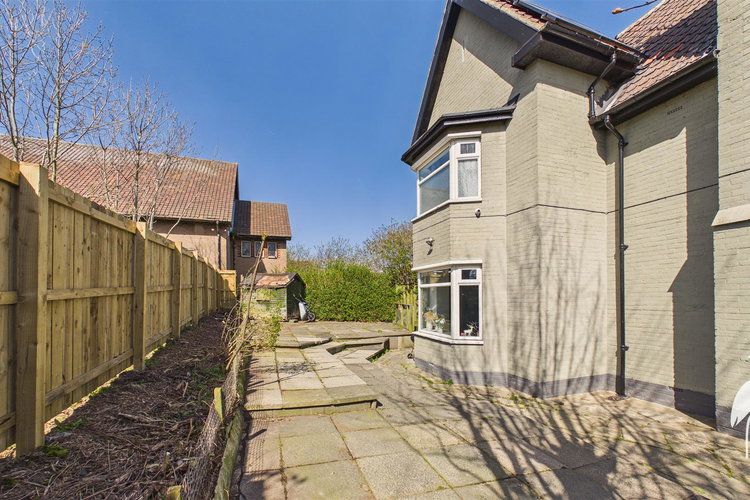 Outside - Picture 37 of 42