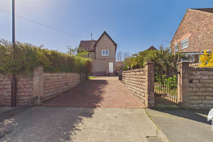 Outside - Picture 40 of 42