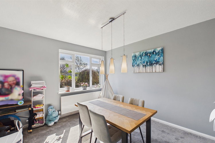 Dining Room - Picture 6 of 42