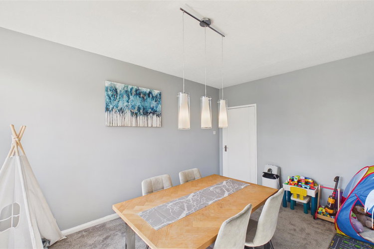 Dining Room - Picture 8 of 42