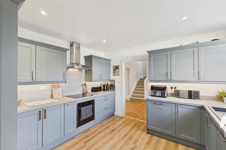 Kitchen - Picture 9 of 42