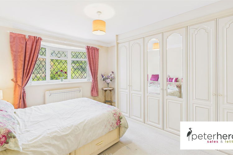 Bedroom 1 - Picture 16 of 31